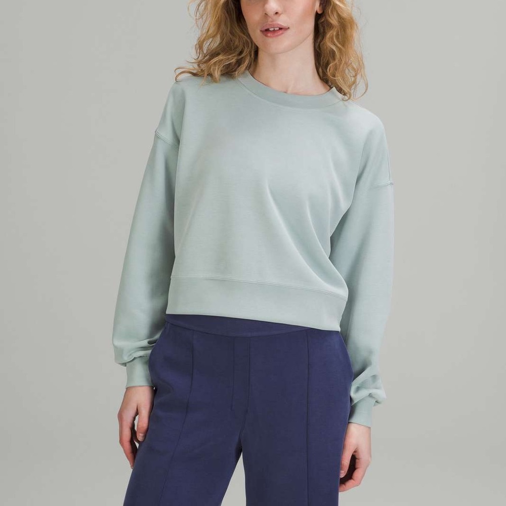 lululemon softstream perfectly oversized crop crew silver blue size 4